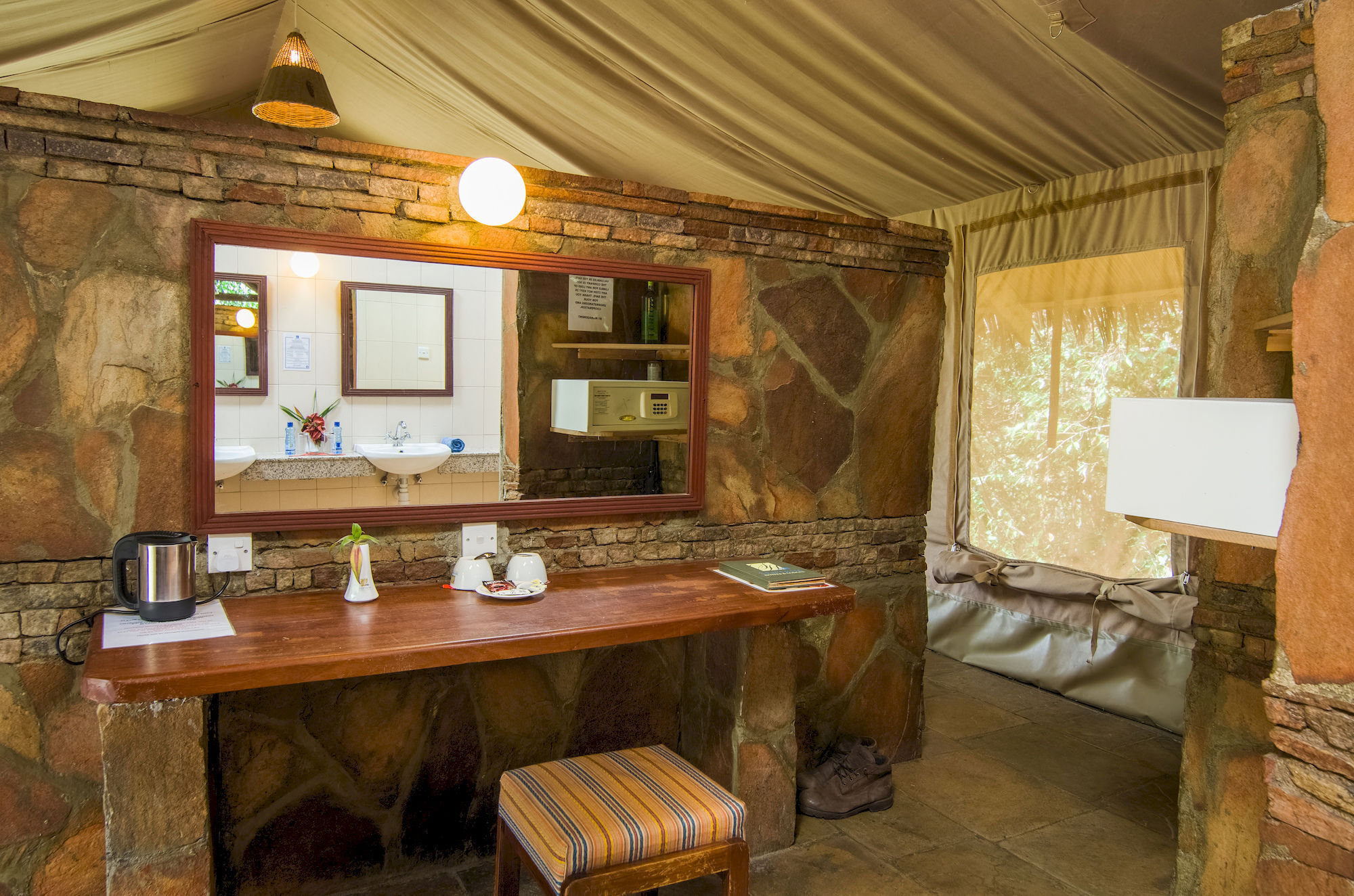 Sentrim Mara Game Lodge Ololaimutiek Экстерьер фото